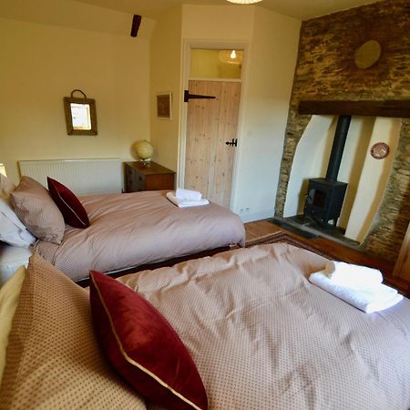 Bed and Breakfast Holwell Holistic Retreat Barnstaple Exterior foto